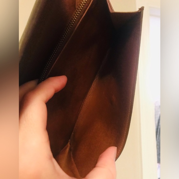 Louis Vuitton Sarah Wallet Brown Coated Canvas
LV Monogram - Picture 9 of 16